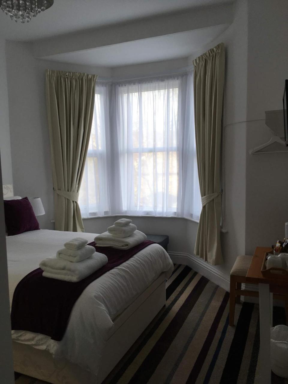 Fernville Guest House 웨스턴슈퍼매어 외부 사진