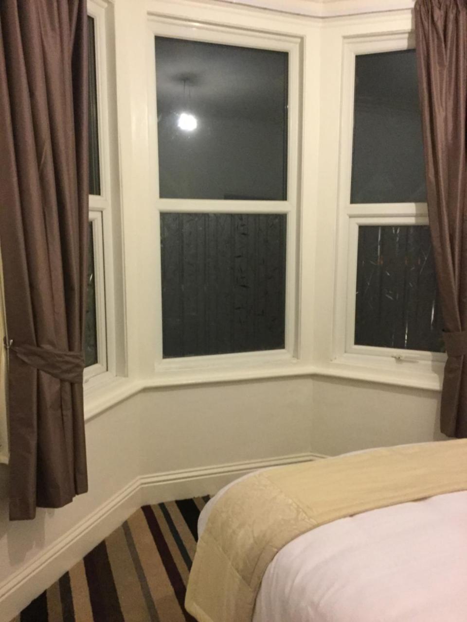 Fernville Guest House 웨스턴슈퍼매어 외부 사진
