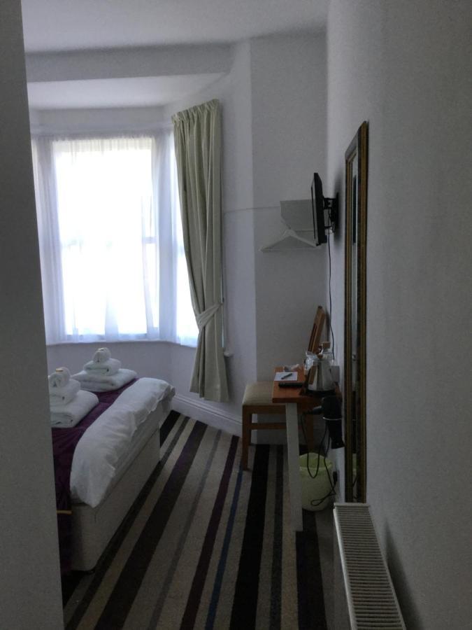Fernville Guest House 웨스턴슈퍼매어 외부 사진